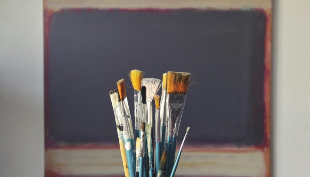 Choosing the Right Interior Paint Colours