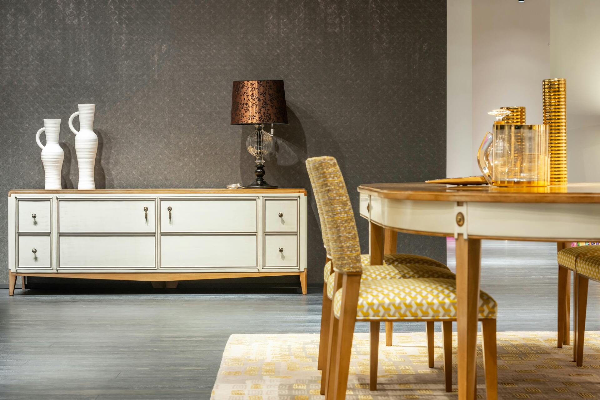 From-Subtle-to-Statement-AAA-Painters-Guide-to-Choosing-the-Right-Wallpaper-for-Your-Wellington-Home.jpg